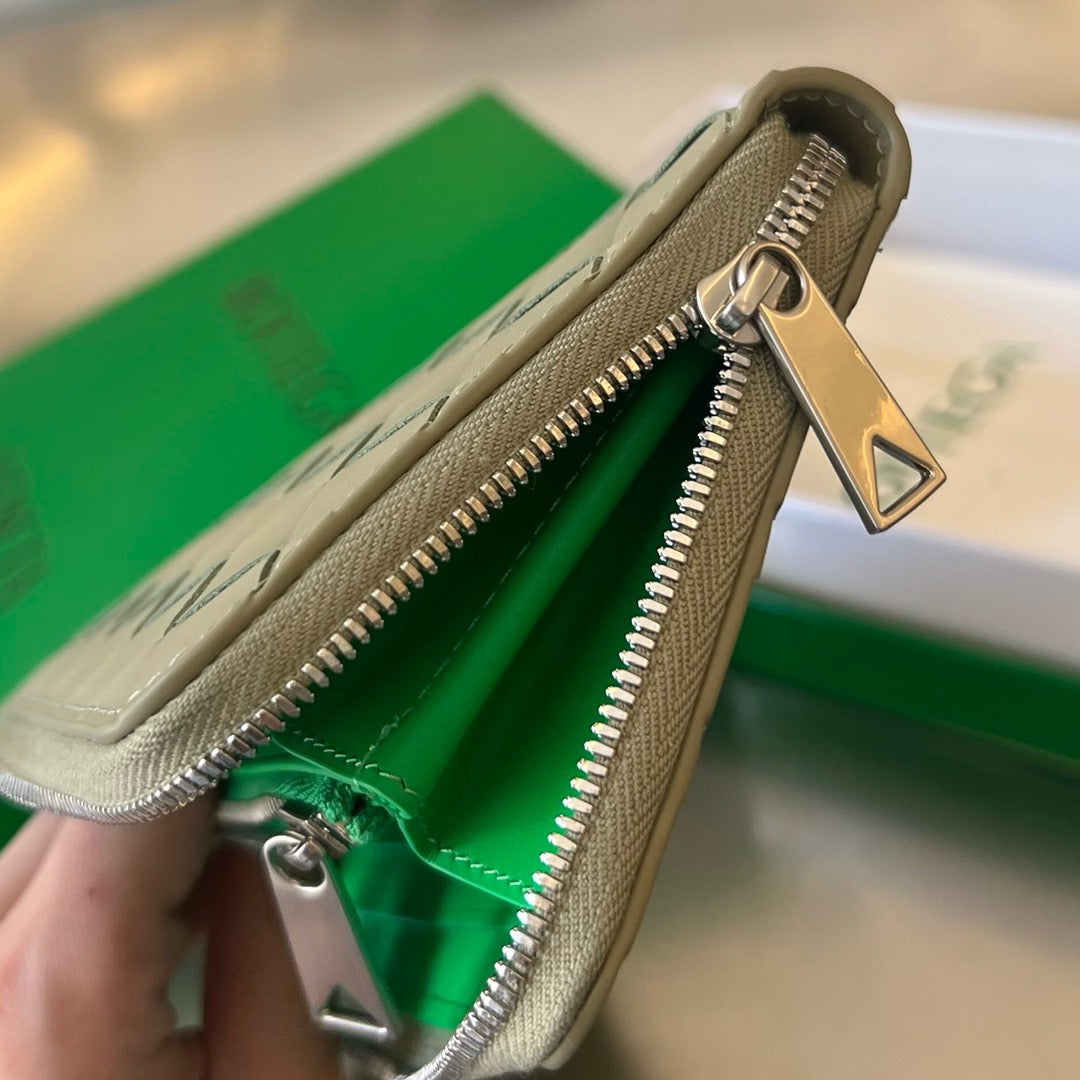 보테가 베네타 인트레치아토 지퍼 투톤 장지갑