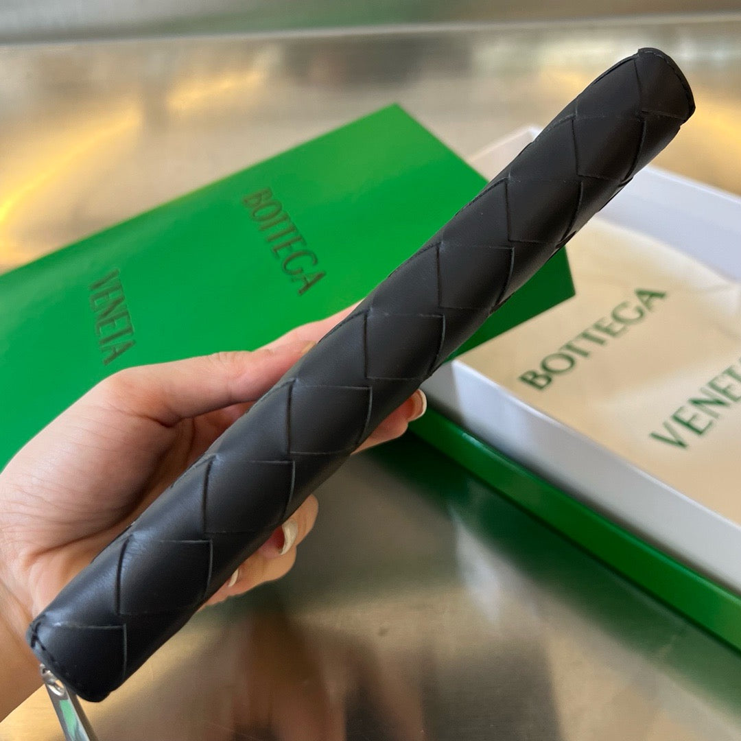 보테가 베네타 인트레치아토 지퍼 투톤 장지갑