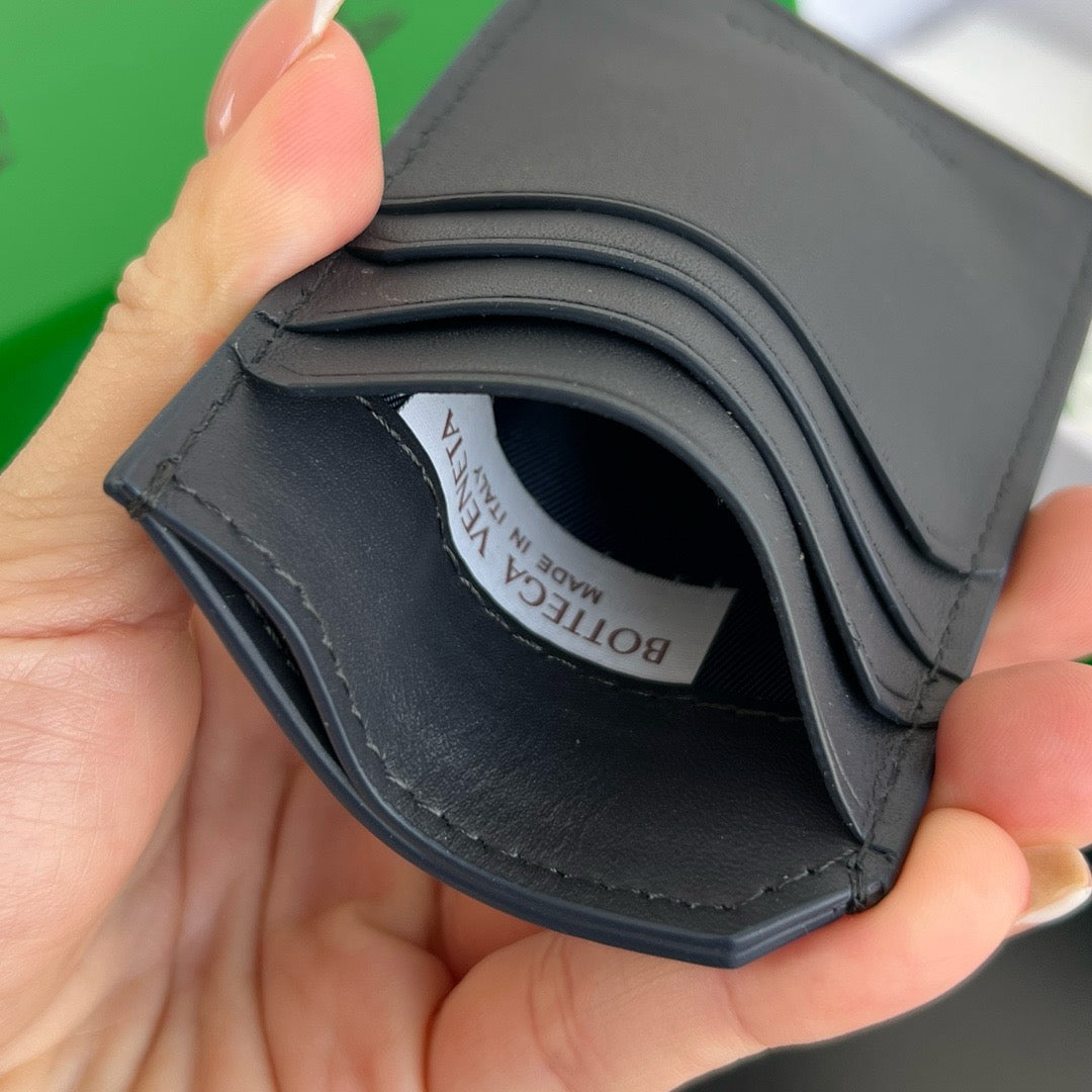 보테가 베네타 인트레치아토 버티컬 카드 홀더