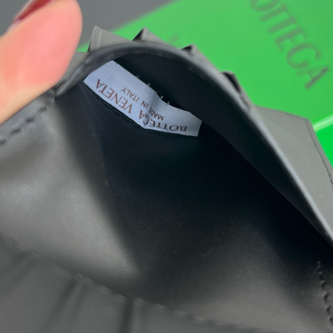 보테가 베네타 인트레치아토 피콜로 반지갑