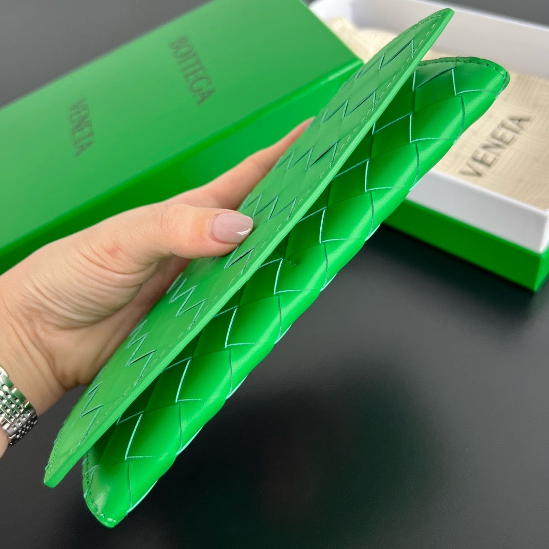 보테가 베네타 인트레치아토 지퍼 카드 장지갑