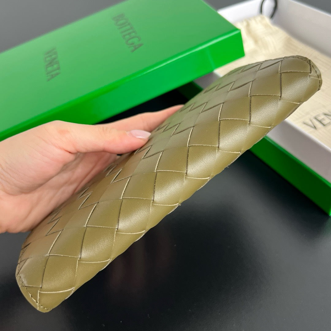 보테가 베네타 인트레치아토 지퍼 카드 장지갑