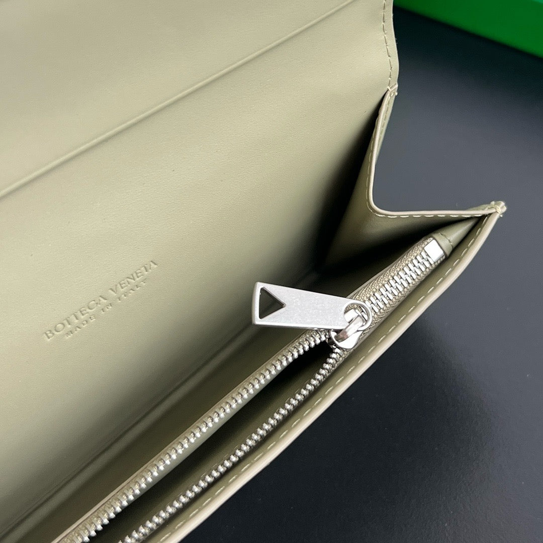 보테가 베네타 인트레치아토 지퍼 카드 장지갑