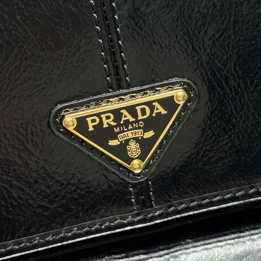 프라다 소프트 럭스 지갑