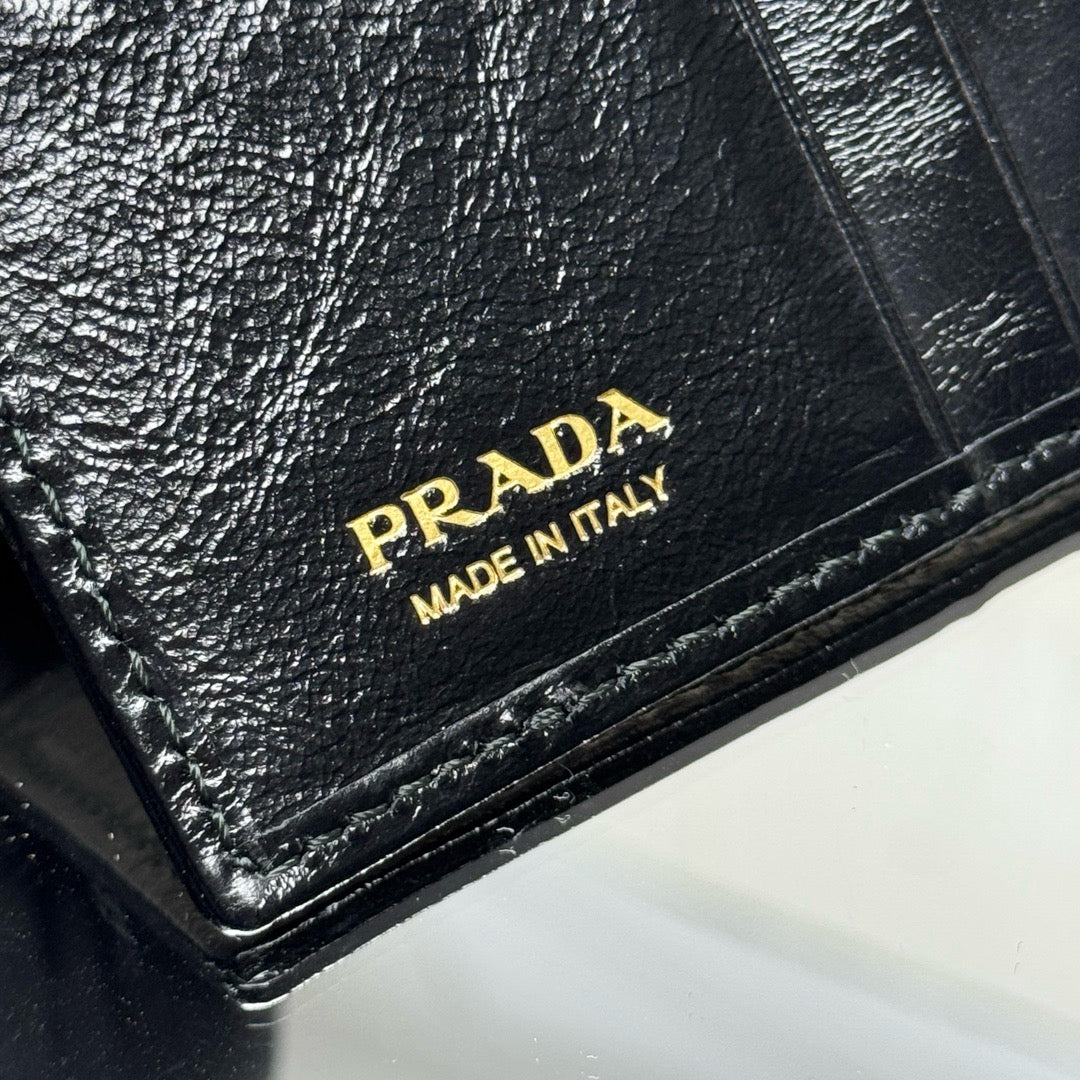 프라다 소프트 럭스 지갑
