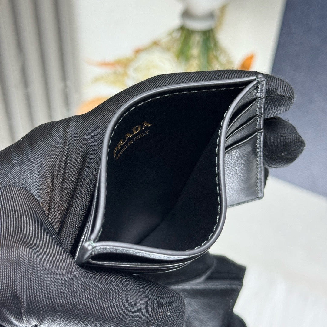 프라다 가죽 카드 홀더