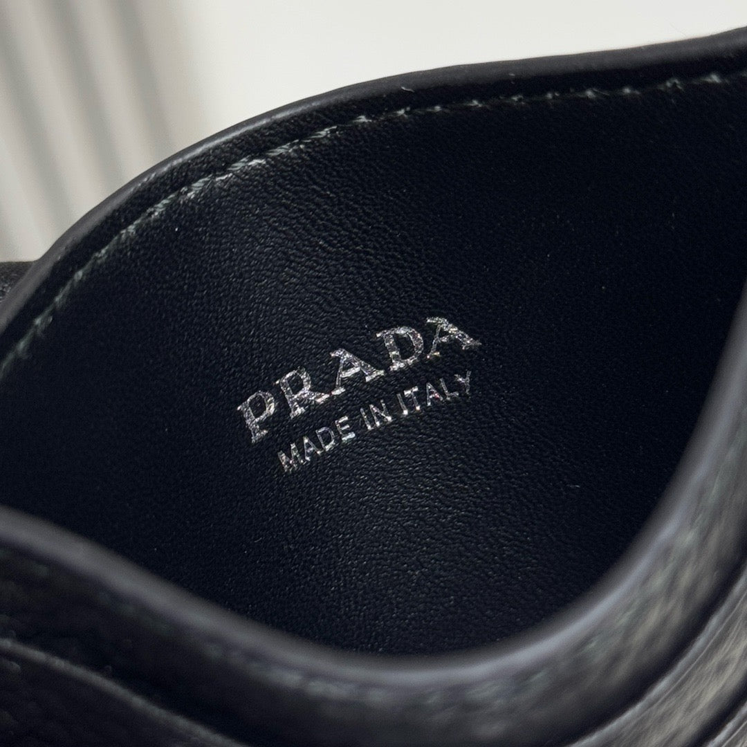 프라다 삼각로고 아이코닉 카드지갑