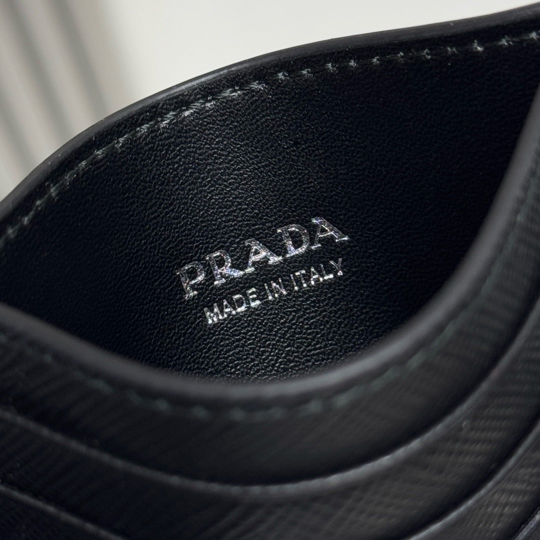 프라다 삼각로고 아이코닉 카드지갑