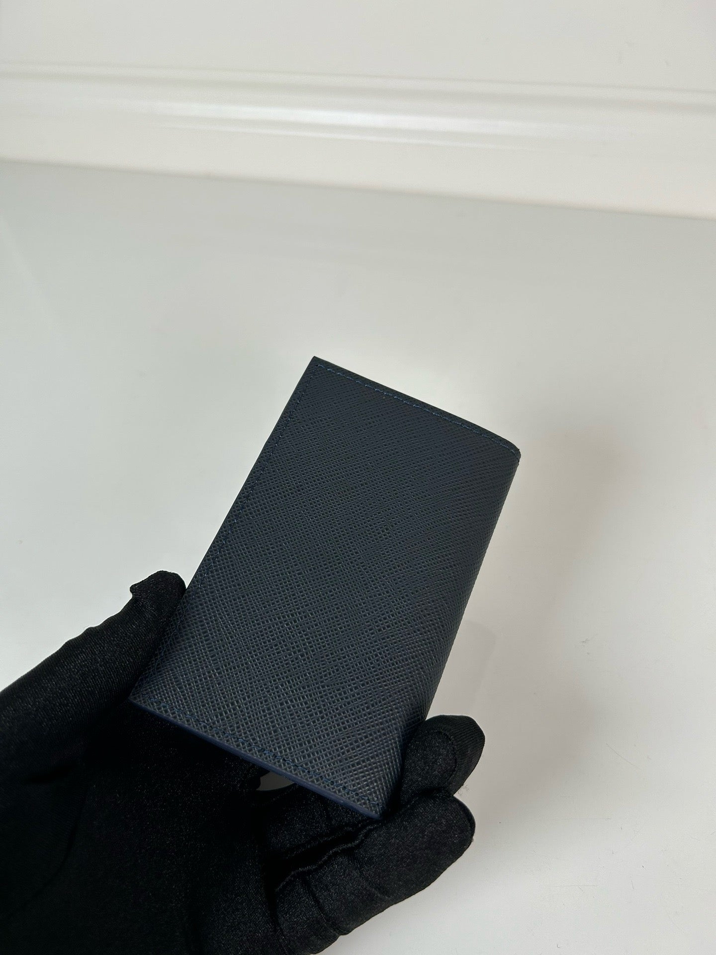 프라다 사피아노 레더 카드 지갑