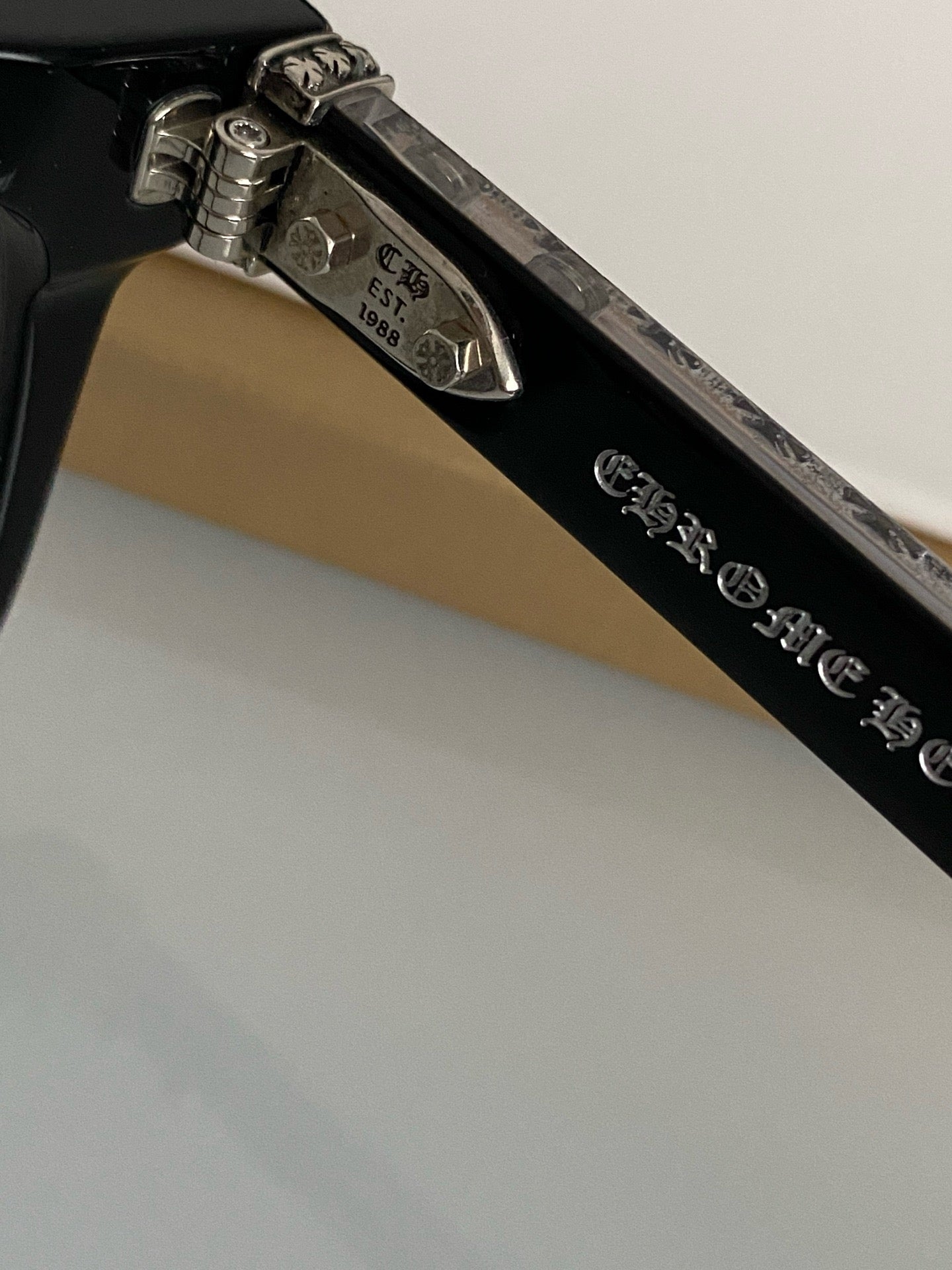 크롬하츠 엠비딕스트로우스