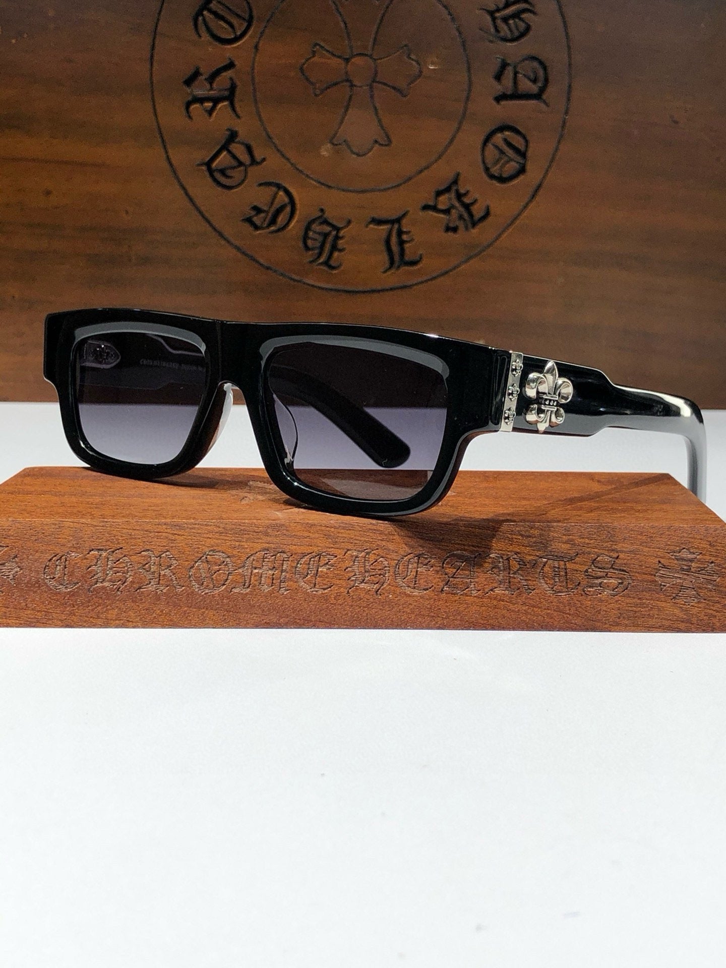 크롬하츠 선글라스