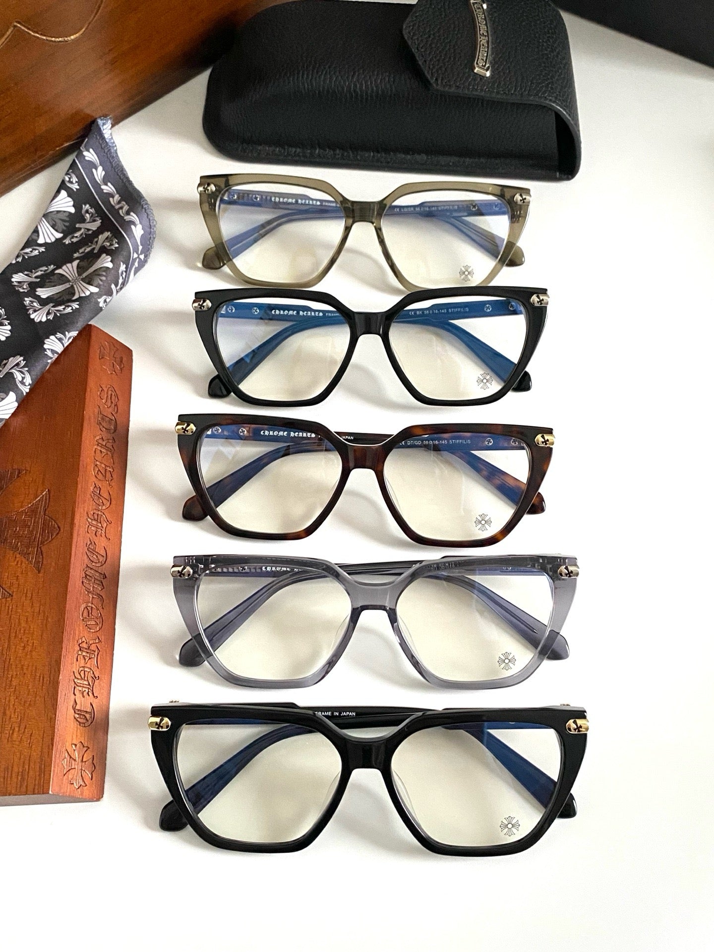 크롬하츠 스티필리스