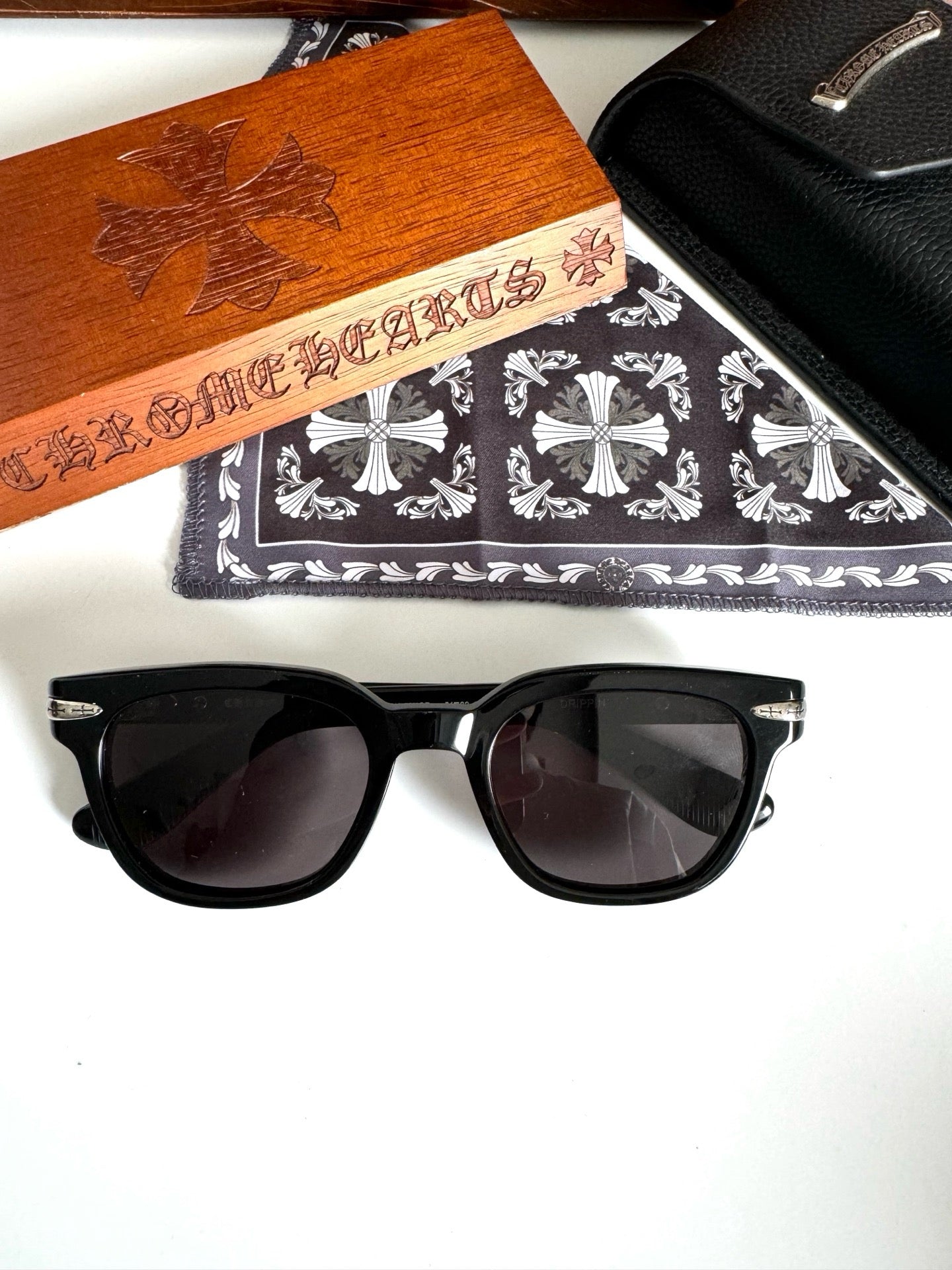 크롬하츠 드리핀 선글라스