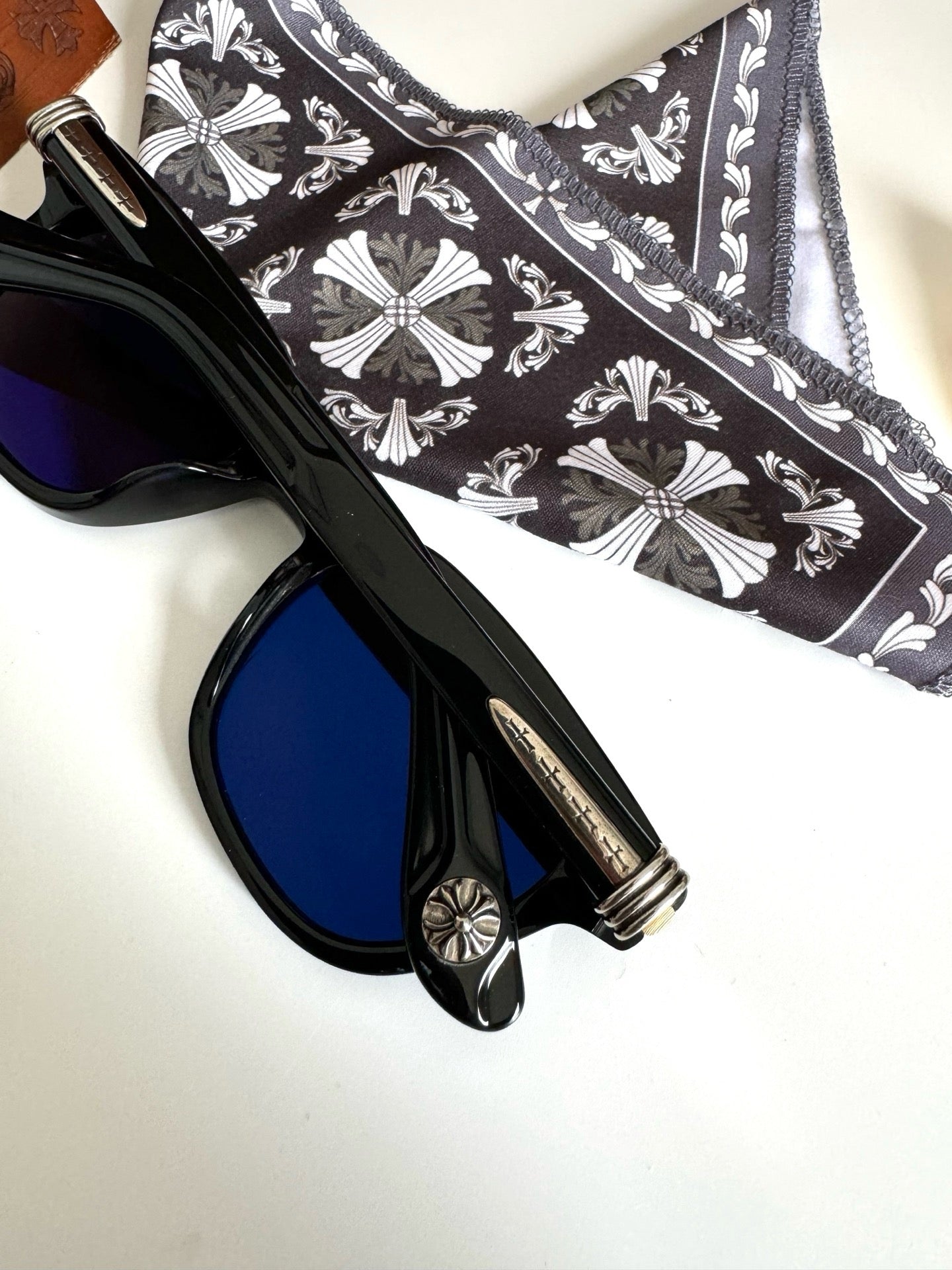 크롬하츠 드리핀 선글라스