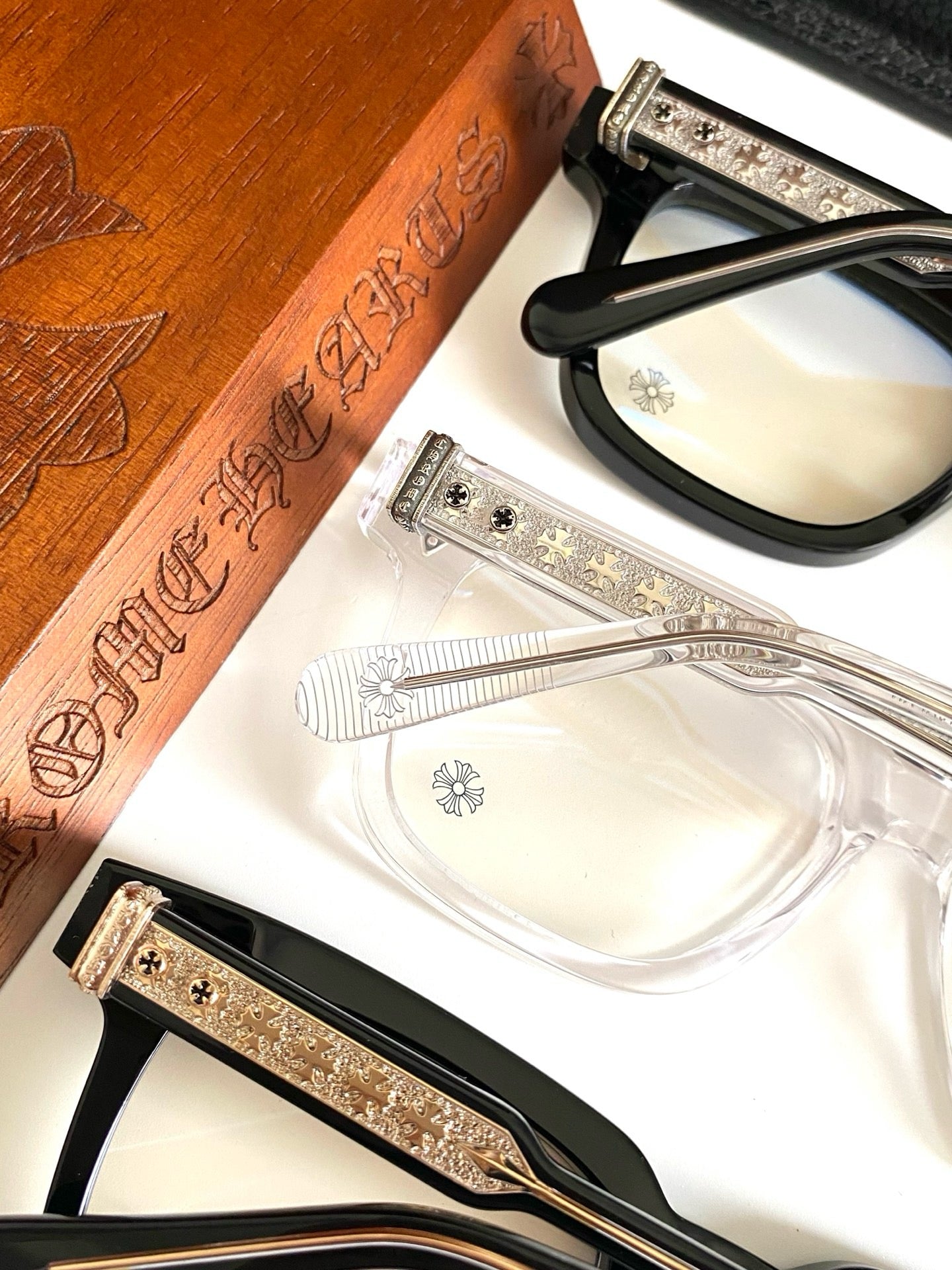 크롬하츠 엠비딕스트로우스