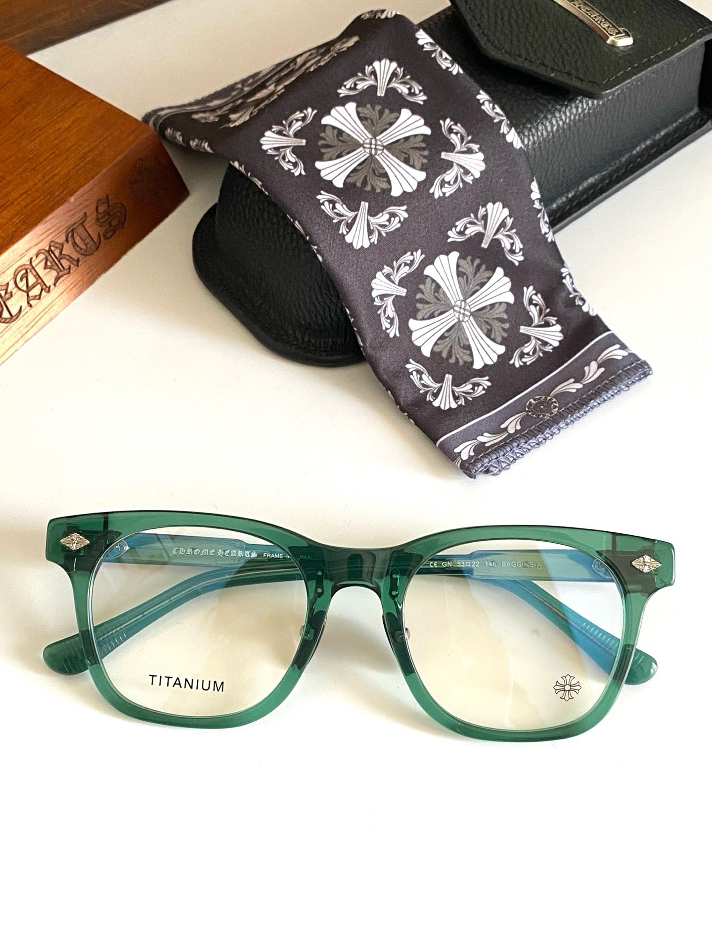 크롬하츠 배긴스