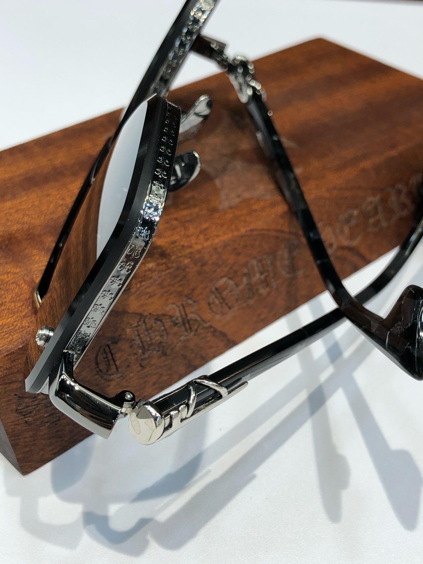 크롬하츠 선글라스