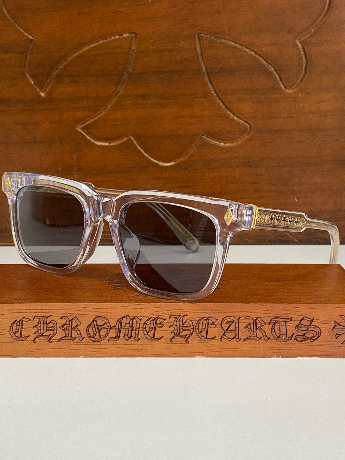 크롬하츠 엠비딕스트로우스 선글라스