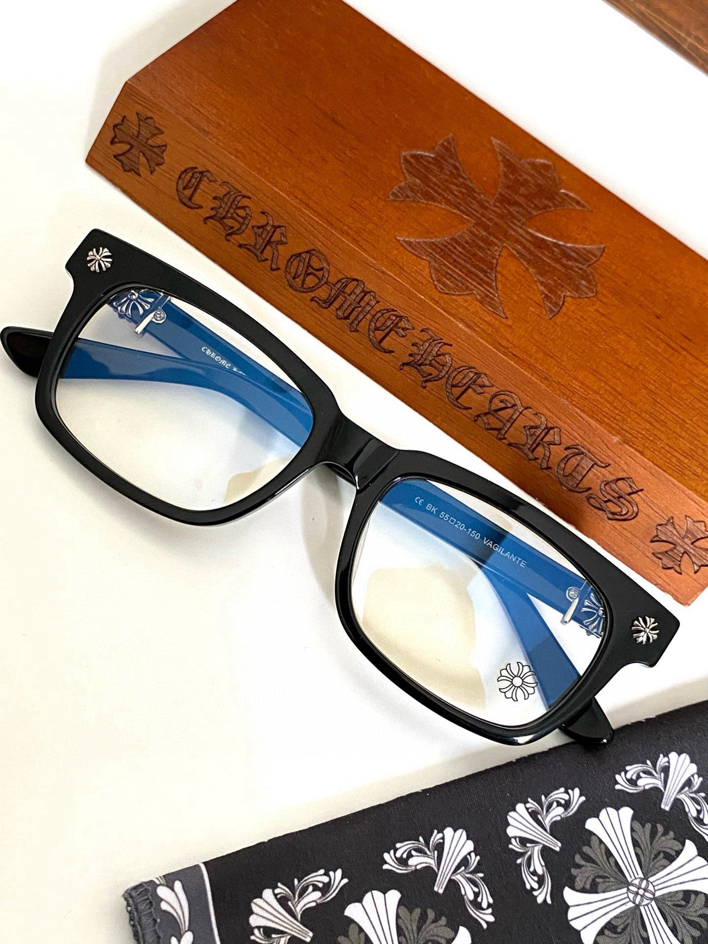 크롬하츠 바질란테