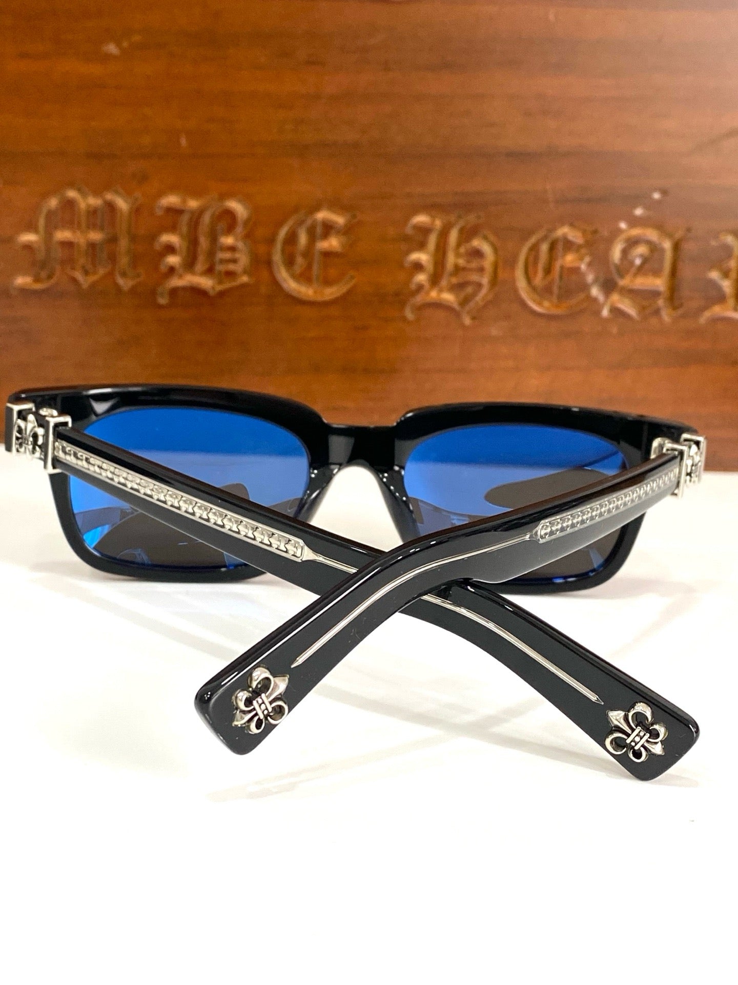 크롬하츠 씨유인티 선글라스