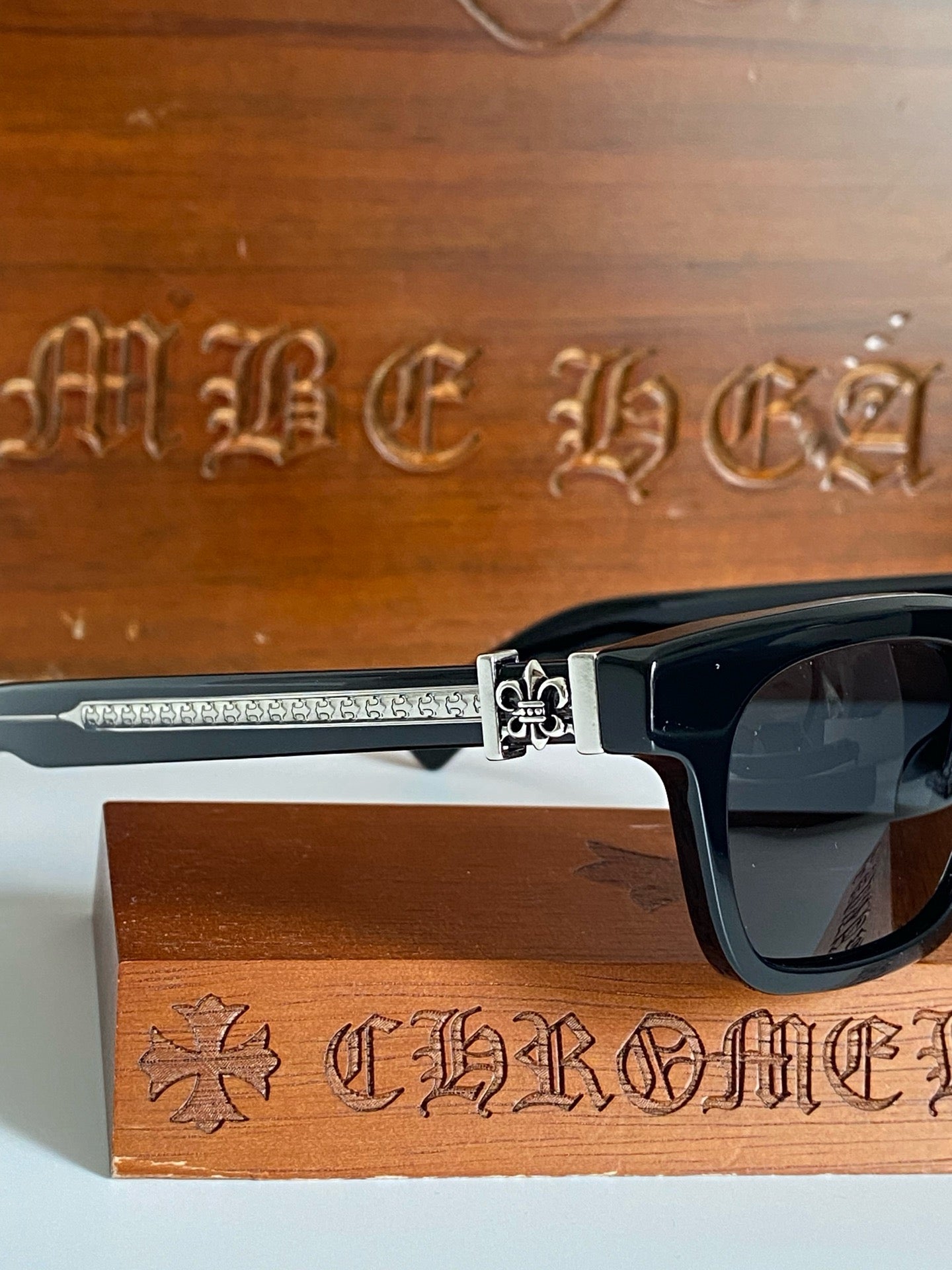 크롬하츠 씨유인티 선글라스