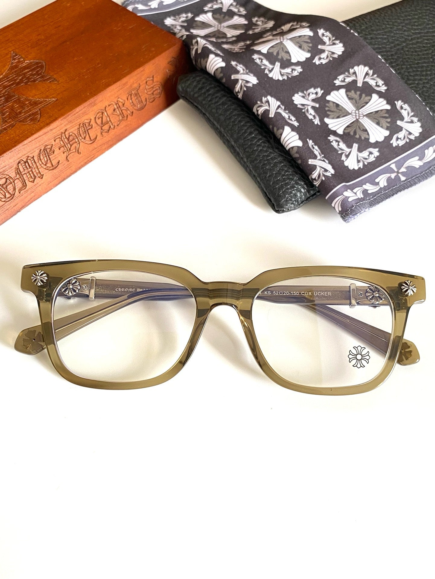 크롬하츠 콕스 어커