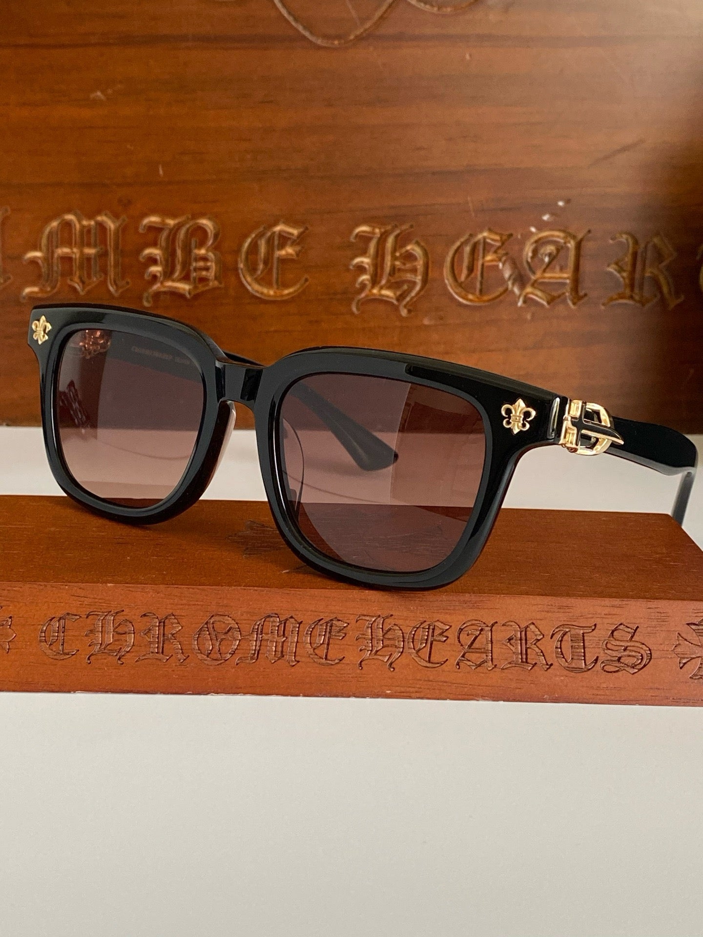 크롬하츠 선글라스