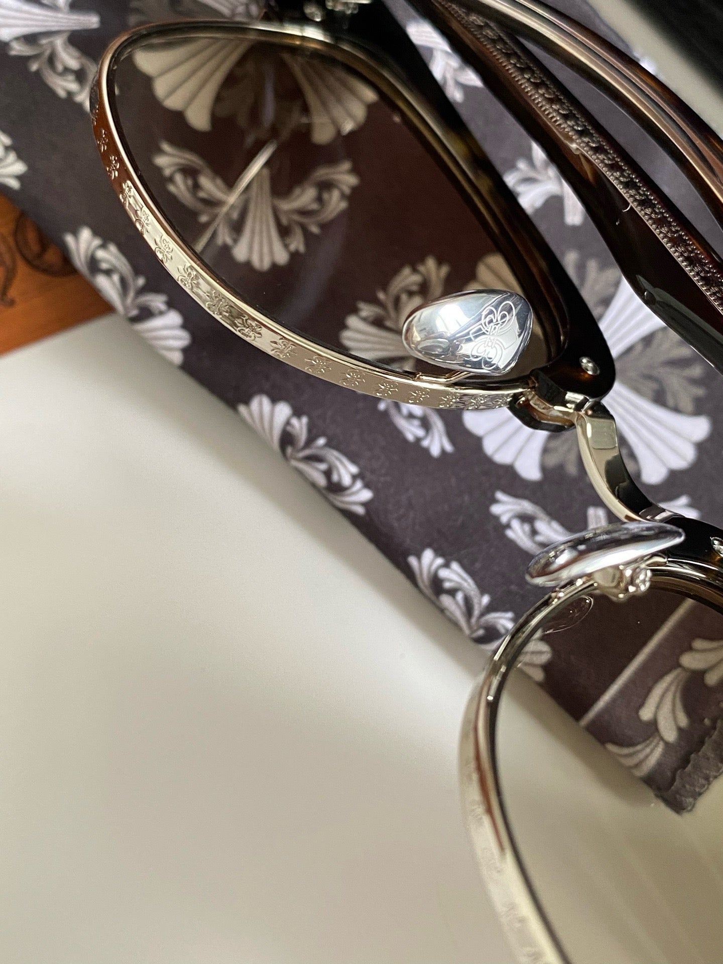 크롬하츠 선글라스