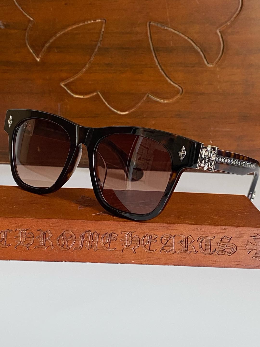 크롬하츠 선글라스