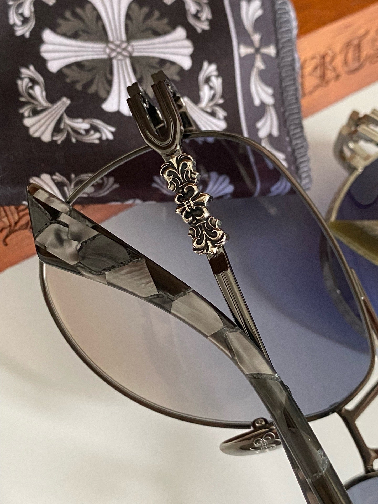 크롬하츠 선글라스