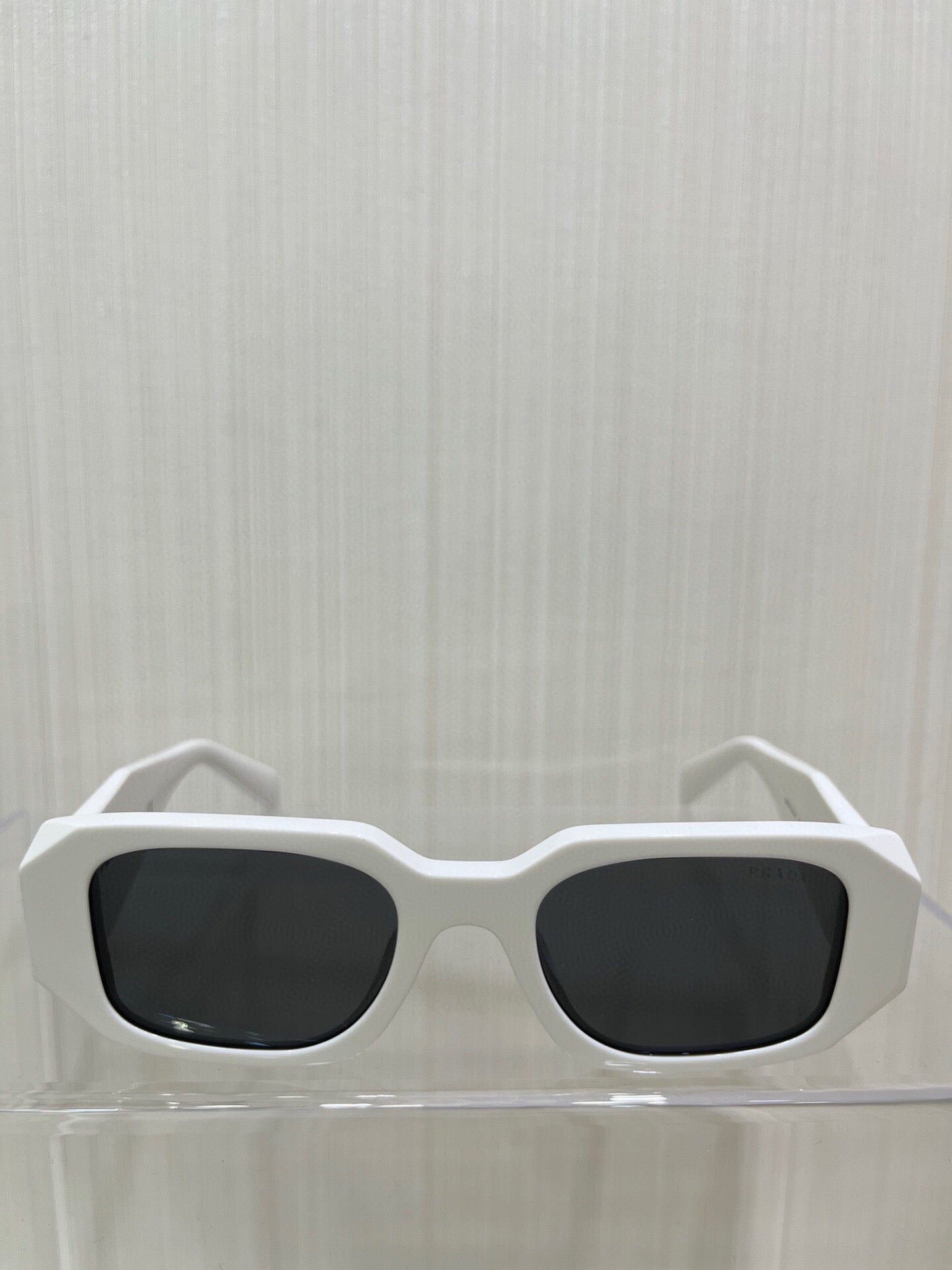 프라다 선글라스
