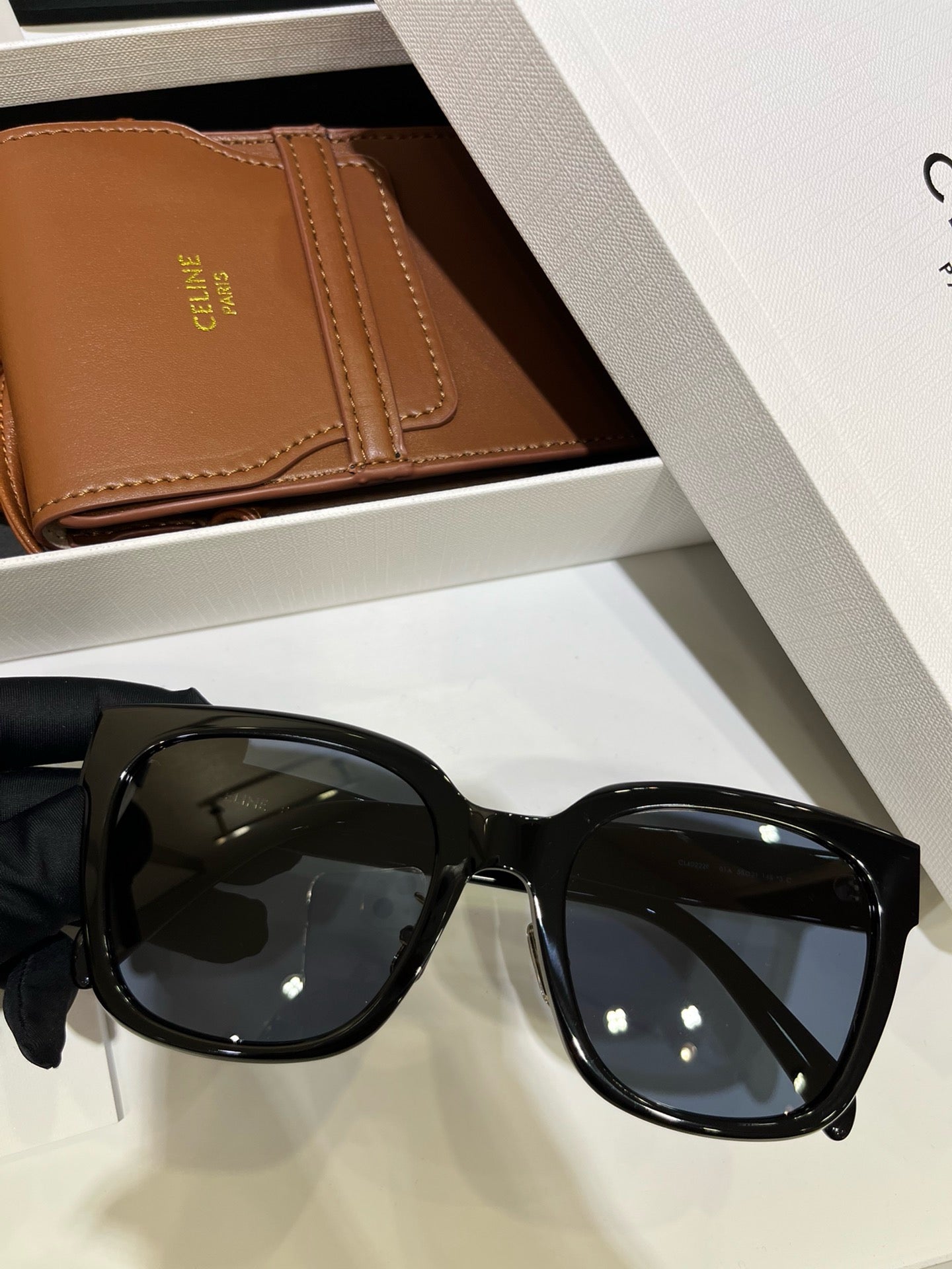 셀린느 선글라스 CL40222F
