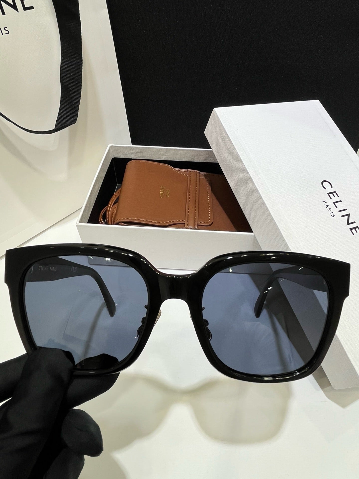 셀린느 선글라스 CL40222F