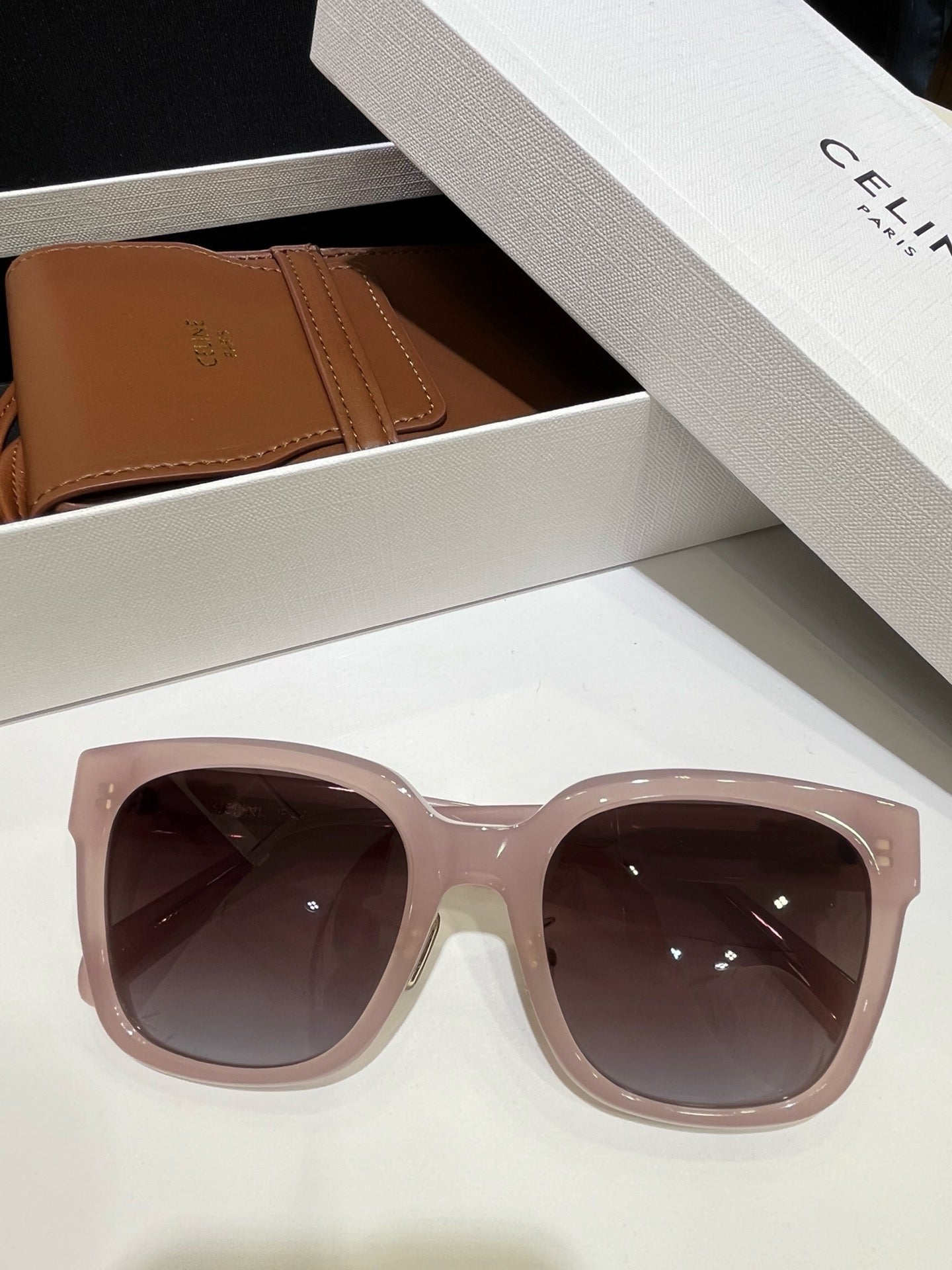 셀린느 선글라스 CL40222F