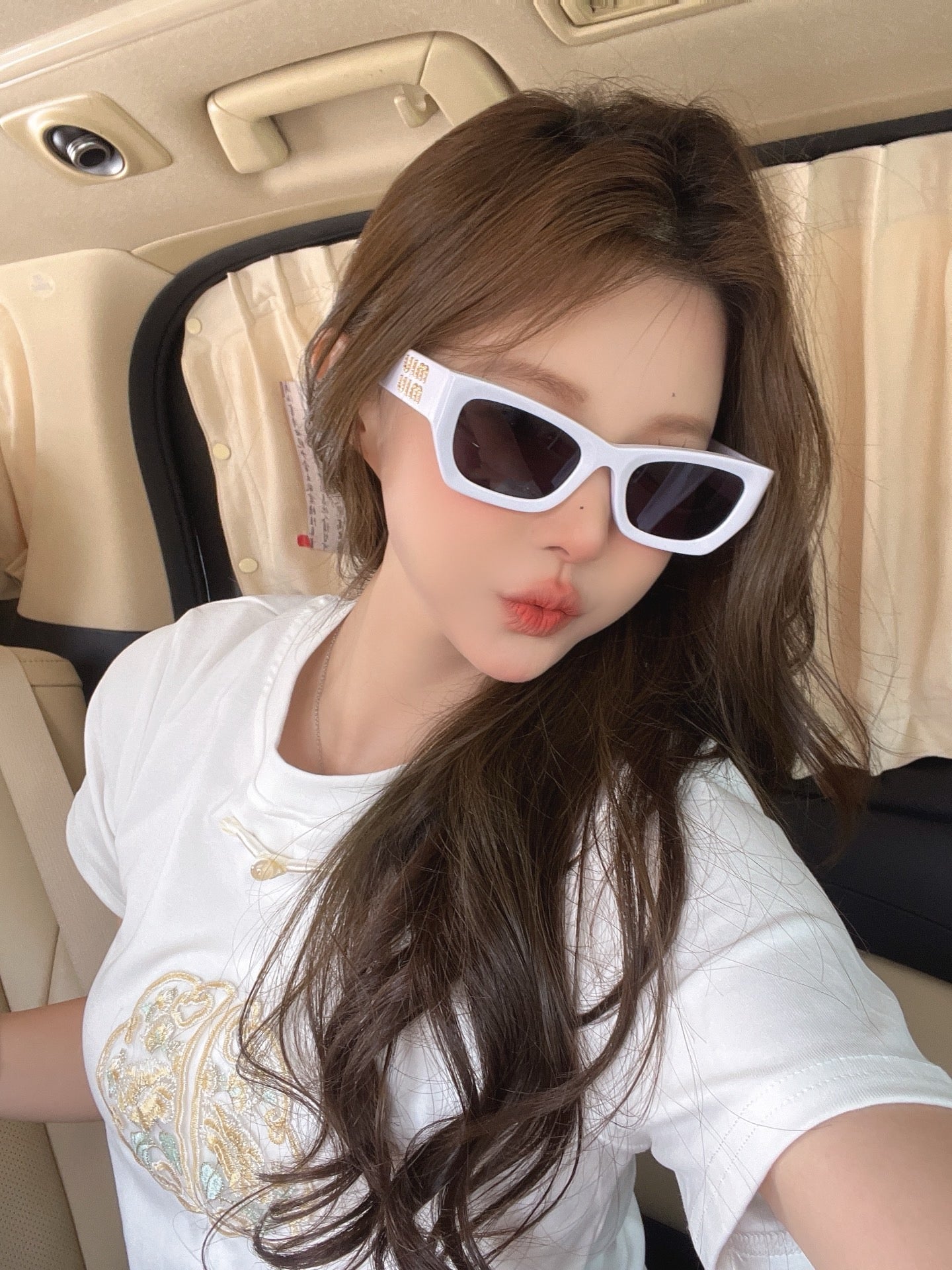 미우미우 선글라스 SMU09S