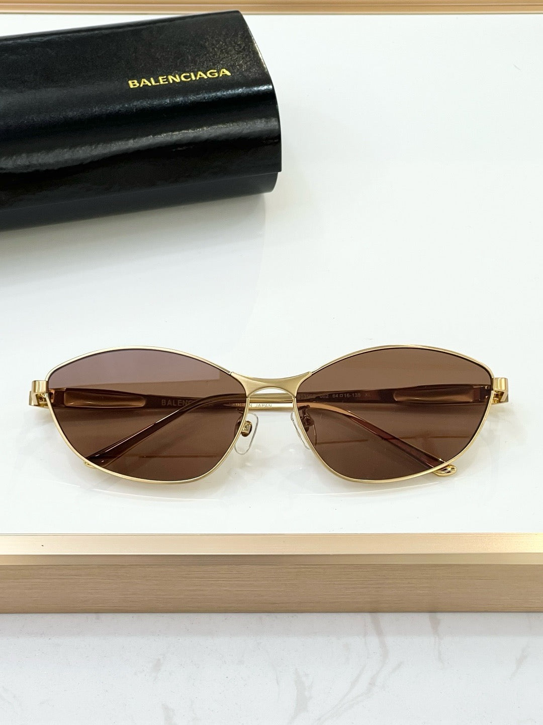 발렌시아가 선글라스 BB0356S