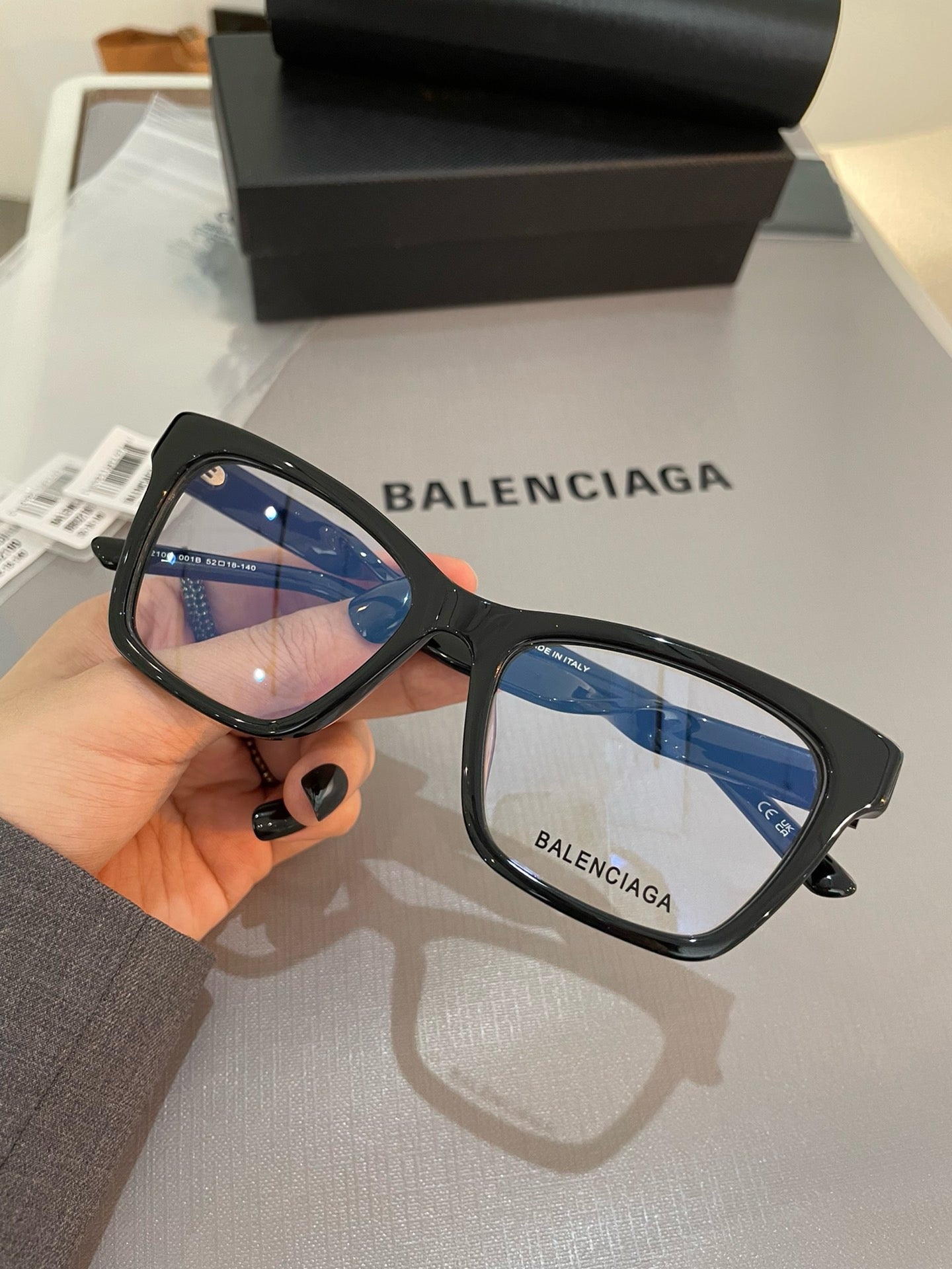 발렌시아가 안경 BB0210O