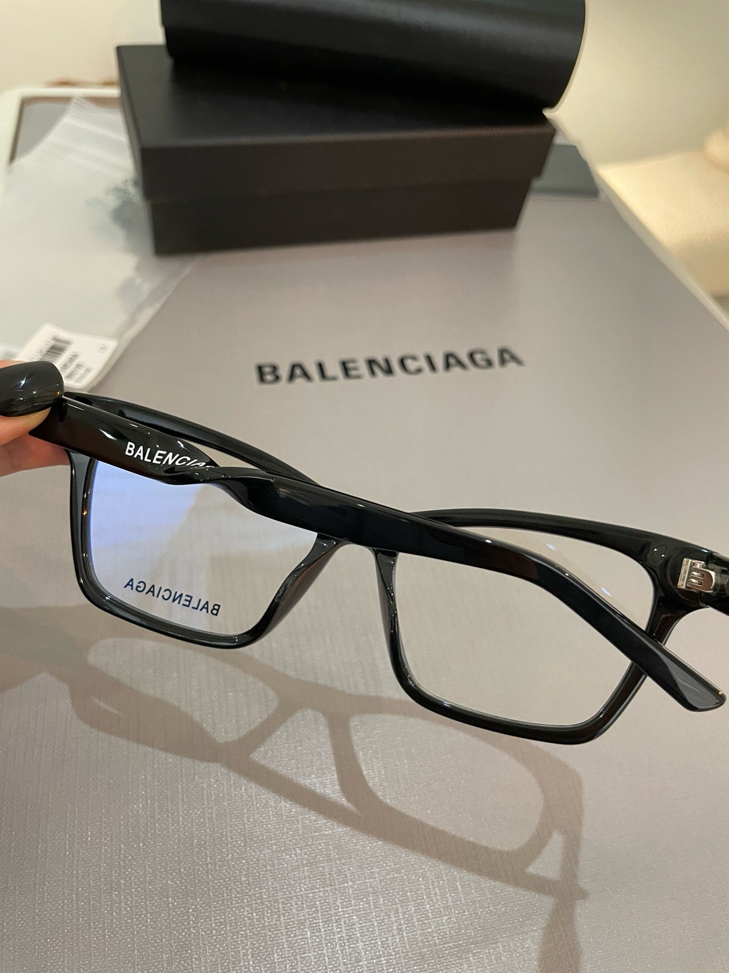 발렌시아가 안경 BB0210O