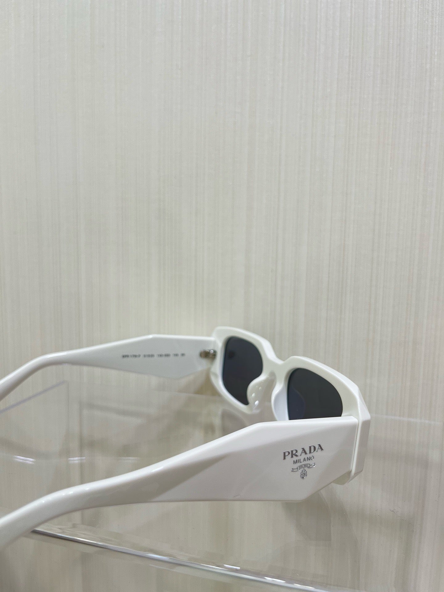 프라다 선글라스