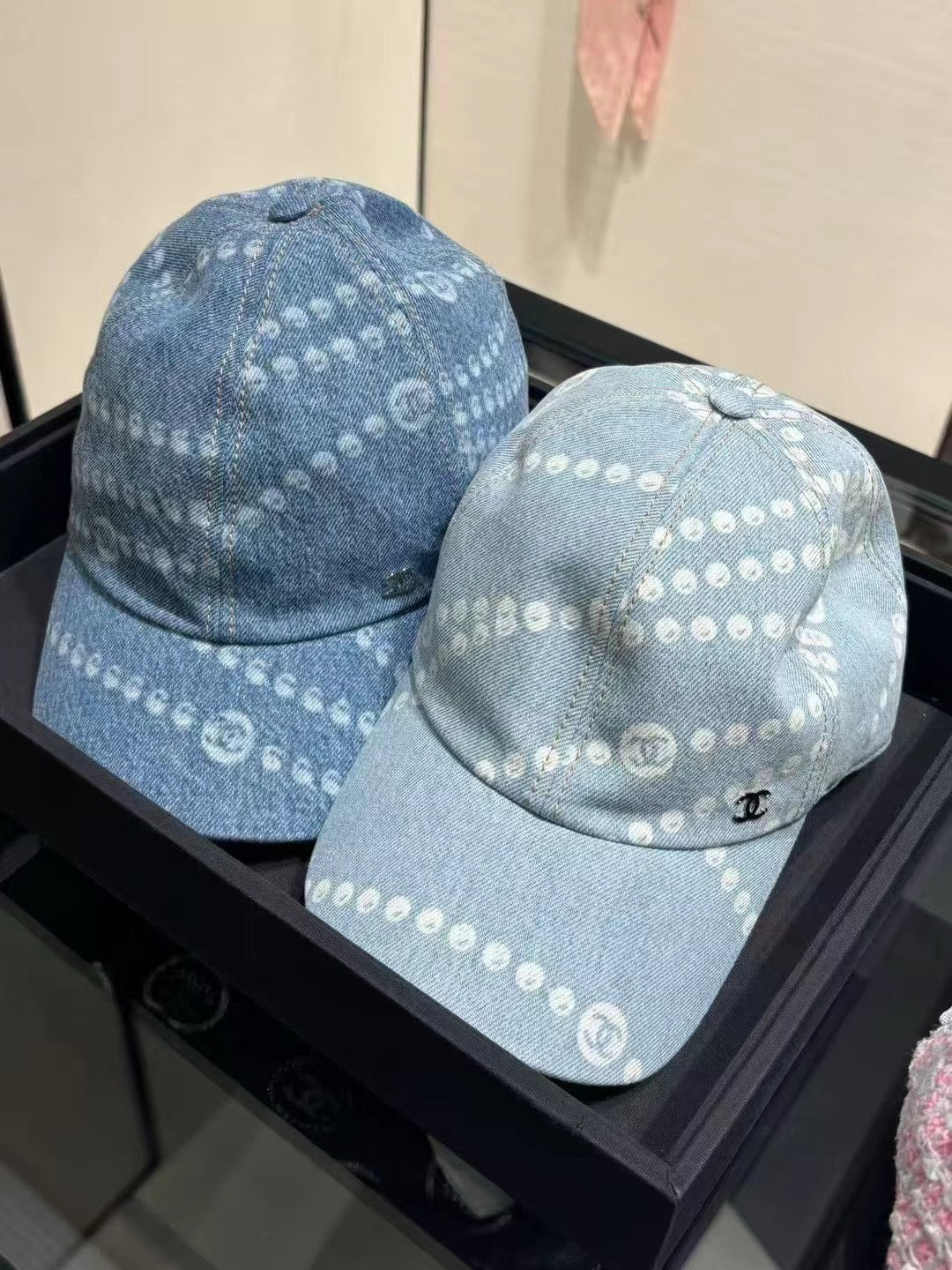 샤넬 볼캡