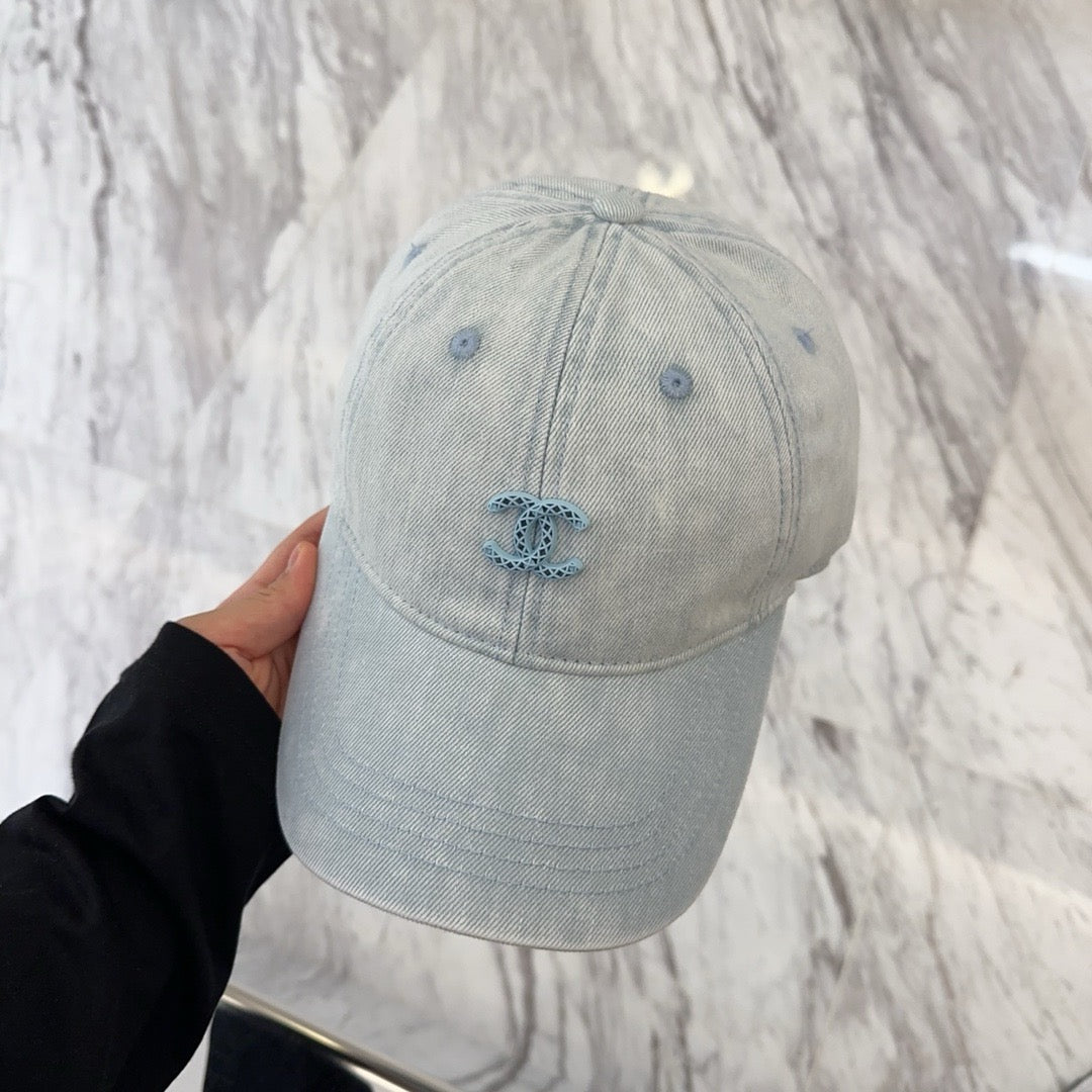 샤넬 볼캡