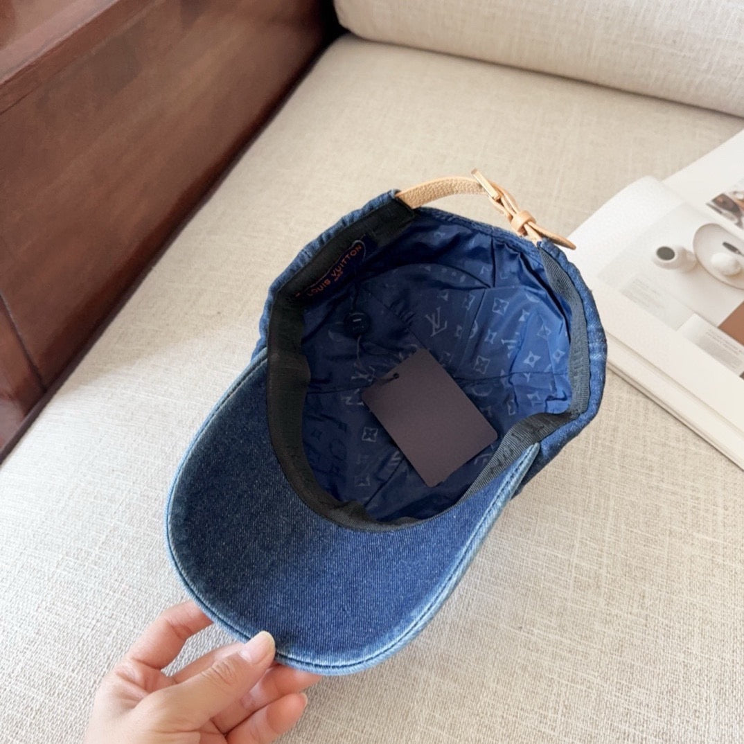 루이비통 볼캡