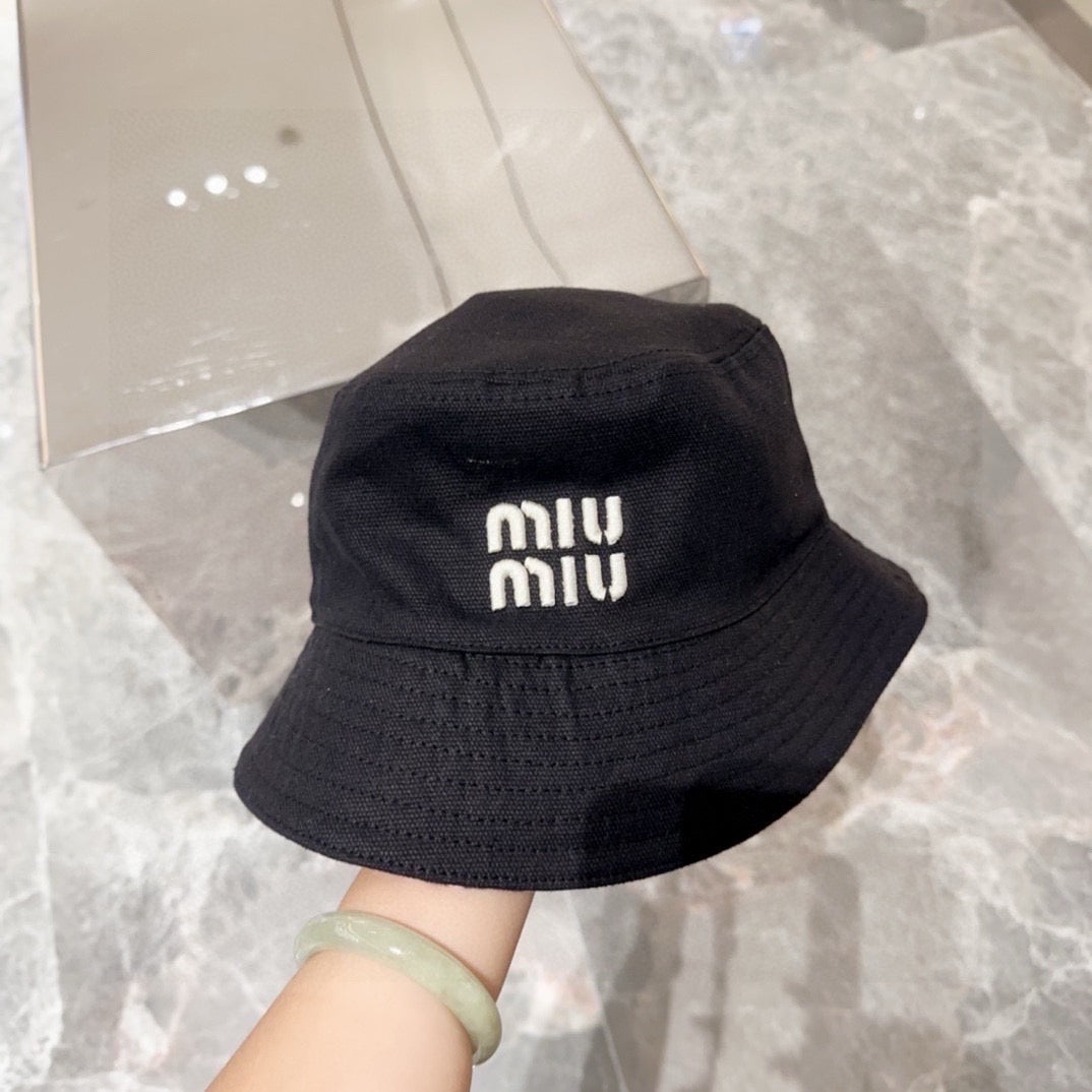 미우미우 버킷햇