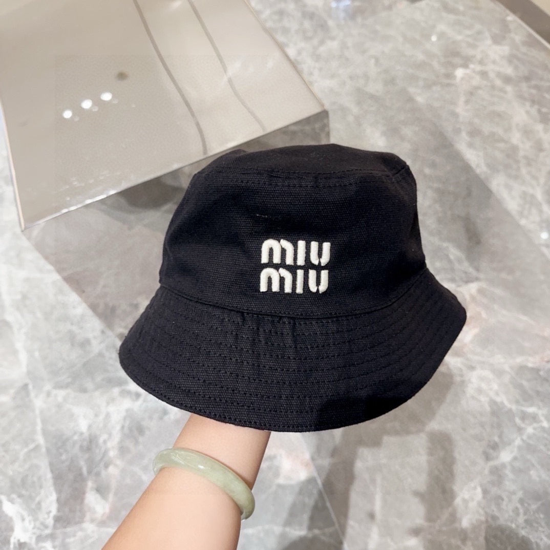 미우미우 버킷햇
