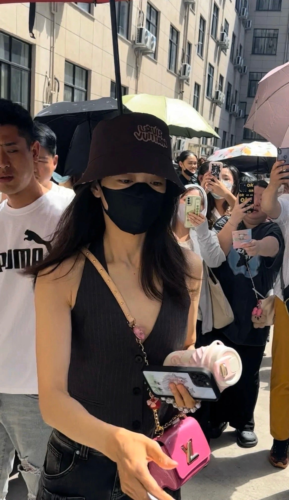 루이비통 버킷햇