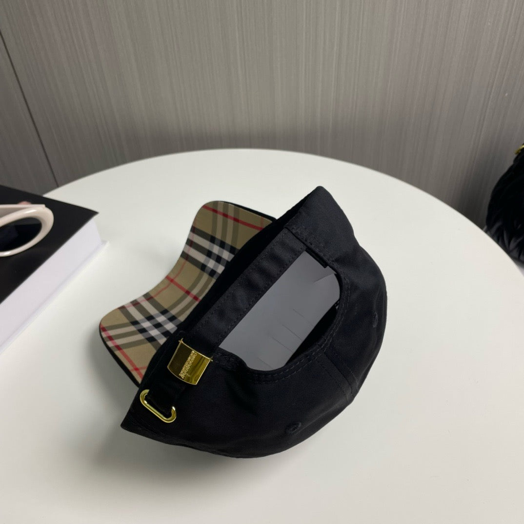 버버리 볼캡