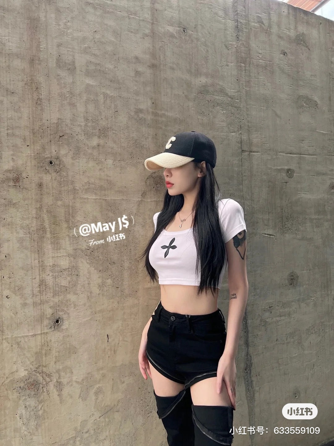 셀린느 볼캡