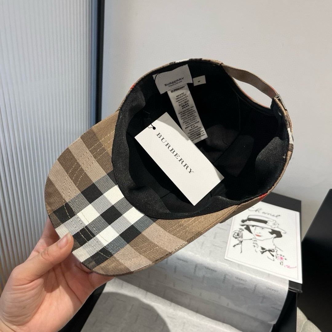 버버리 볼캡