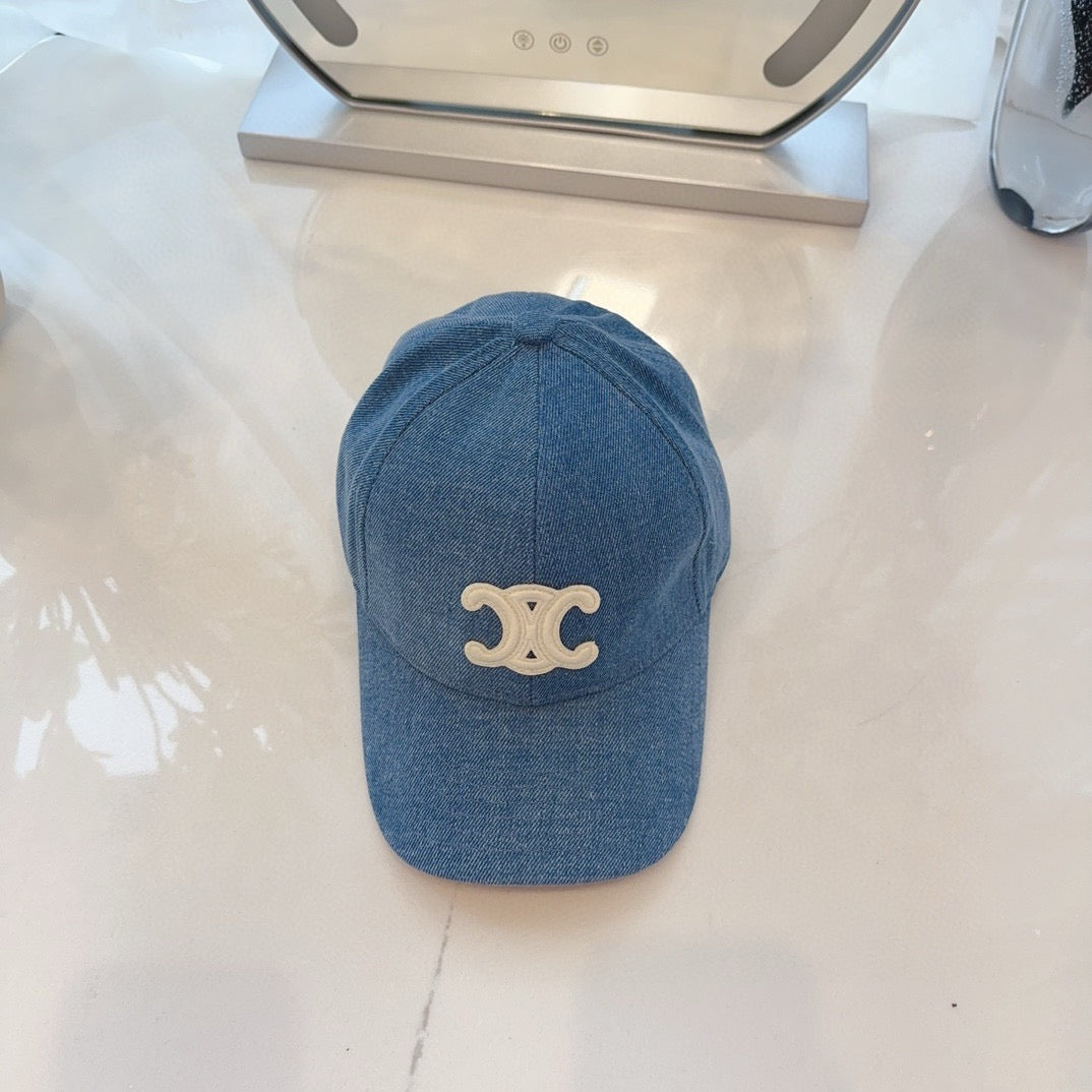 셀린느 볼캡