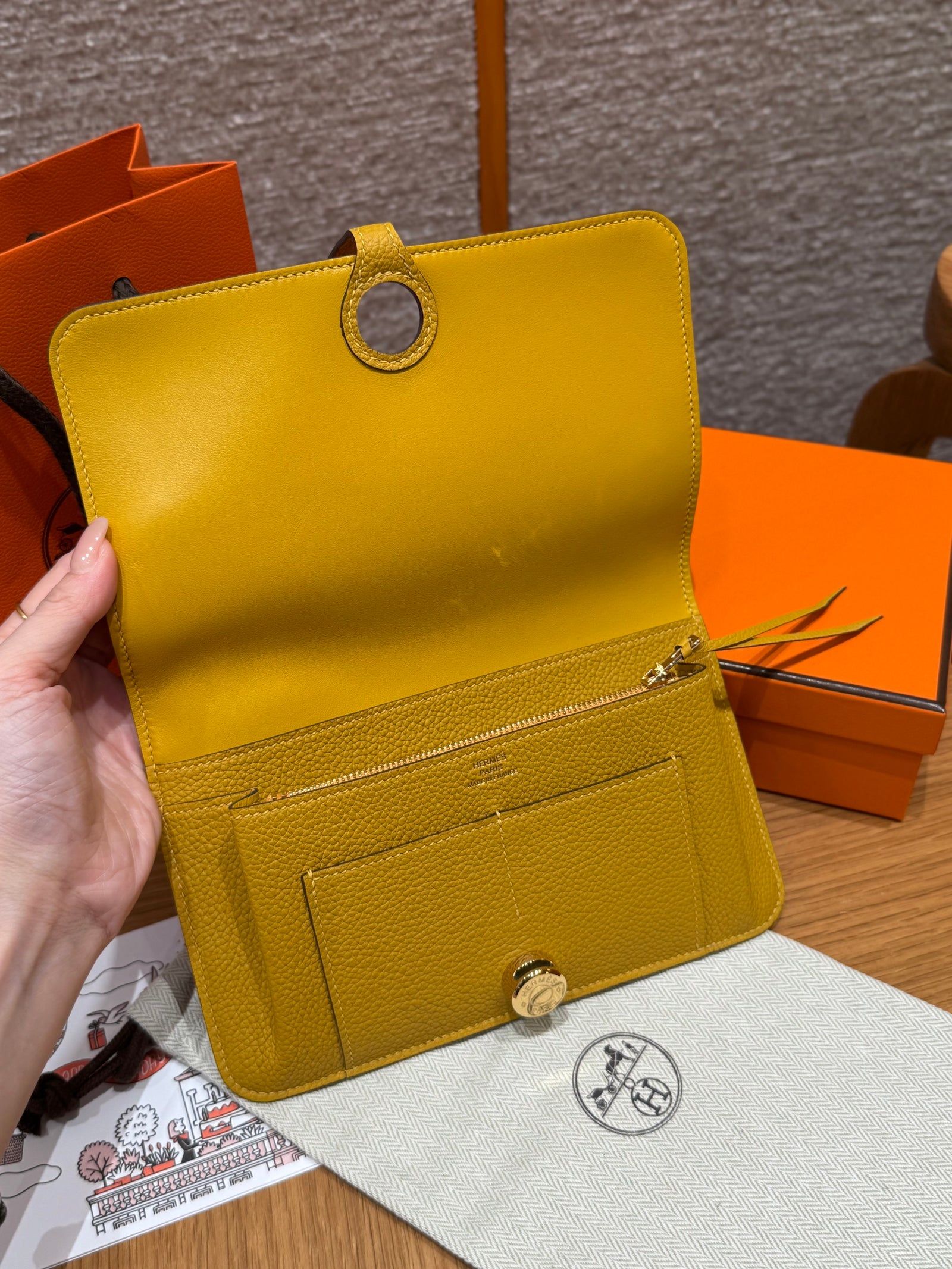 에르메스 도곤 장지갑 토고